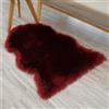 CHUYIX Tappeto in pelliccia sintetica morbido, antiscivolo, rotondo, in pelliccia di agnello, per camera da letto, soggiorno, vino rosso, 60 x 90 cm