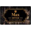 Ferocity Tappetino per Ciotole Personalizzato con Nome | Per Cani e Gatti | Dimensioni 45 x 75 cm | Base in Gomma Spessa 4 mm Antiscivolo | Colore Sfondo di Legno [140]