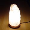 Lampade di Sale Store Lampada di Sale Himalayano Bianca grezza 10-15 kg con luce calda e base in legno