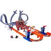 Hot Wheels RacerVerse - Pista ragnatela di Spider-Man, corsa multigiri per sfuggire al Dottor Octopus, include due macchinine di Spider-Man e Black Panther, giocattolo per bambini, 4+ anni, HTM08