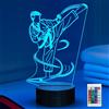 Ammonite - Lampada da notte Karate, lampada 3D con personaggio di karate che cambia 16 colori con telecomando e timer, luce decorativa da karate per uomini, regalo di compleanno e Natale per ragazzi e