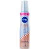 NIVEA Styling Mousse Flexible Curls&Care 4 x 150 ml, Spuma capelli ricci Extra Strong, Schiuma capelli con Vitamina B3, Mousse ricci che dona luminosità e morbidezza