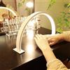 AiPaiTe L52CM (20.47in), H30CM (11.81in) Lampada a mezzaluna, Lampada da tavolo per taglio ciglia, Lampada da lettura, Lampada per unghie per tavolo unghie, Lampada da tavolo per illuminazione interna