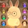 FAMIDUO Luce Notturna Bambini Coniglio, Lampada Notturna per Bambini da Comodino LED Ricaricabile in Silicone, Cambio Colore al Tocco, Dimmerabile a 3 Livelli/Timer, Regalo per Neonati
