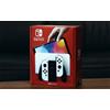 Nintendo Videogioco OLED Nintendo Switch Bianco o Neon (64 GB) Display OLED da 7 pollici Audio migliorato Porta LAN cablata Versione viola - OLED Neon