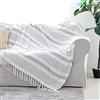 Snugtown Coperta decorativa a righe grigio avorio con frange, morbida ciniglia lavorata a maglia, leggera, con nappe, per divano, sedia, letto, ufficio, casa, grigio e bianco sporco, 127 x 152 cm