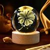 GAESHOW Sfera di Cristallo Quadrifoglio, Lampada a Sfera di Cristallo, Luce Notturna a Led con Palla di Vetro 3D con Base in Legno per piccoli regali