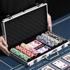BAKAJI Set Valigetta da Poker in Alluminio con 300 Fiches Chip, Confezione da Gioco Professionale, 2 Mazzi di Carte, 5 Dadi, Pulsante Dealer, Valigia Alta Qualità Ideale per Texas Hold'em e Blackjack