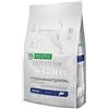 Nature's Protection Superior Care, cibo secco per cani, ipoallergenico, senza cereali, con salmone per adulti sensibili, Omega 3 e 6, pelle, pelliccia e digestione (1,5 kg)