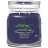 Yankee Candle Lakefront Lodge - Candela Profumata Signature Media, 368g