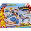 Hot Wheels - Boosted Jump Speedway, set pista con box deluxe da costruire e booster motorizzato, macchinina in scala 1:64 inclusa, giocattolo per bambini, 5+ anni, JDB49