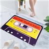 KRIPINC Tappeto Vintage a Forma di Cassetta Audio, Tappeto Bagno Diatomite Assorbente Antiscivolo, Tappeti Musica per Stanza della Musica, Salotto, Cameretta, Scendiletto, Bagno (Stile C, 60x90cm)