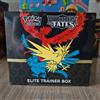 Pokémon Set Allenatore Fuoriclasse ETB Hidden Fates Inglese ENG Sigillato