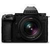Panasonic LUMIX DC-S5M2XCE Spiegellose Vollformatkamera mit S 50mm F1.8 Objektiv, 4K 60p & 6K 30p unbegrenzte Aufnahme, Flip Screen, WLAN, Hybrid-Phasen-AF, Active is, DMW-BLK22 Akku, Schwarz