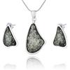AMBEDORA Parure di Gioielli da Donna Brigitte Z, Argento Sterling Lucidato, Ambra Baltica Color Verde, Pedante D'argento su Catena e Orecchini