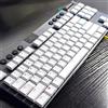 XIHAC Set completo di 111 tasti antiscivolo compatibili con tastiera meccanica da gioco Logitech G813/G815/G913/G915 TKL RGB (layout USA, bianco)