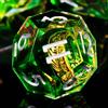ORUZA Set di 7 dadi in resina poliedrici con bordo affilato, per Dungeons and Dragons, giochi di ruolo e MTG, per giochi di ruolo da tavolo Dungeons and Dragons, colore verde e bianco