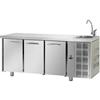 TAVOLO REFRIGERATO GN 1/1 A TEMPERATURA NORMALE CON 3 PORTE, PIANO E LAVELLO