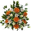DRW Centro di fiori artificiali per matrimoni, chiese, cimiteri con dalie e lilium arancioni e bianchi 70x70x30 cm
