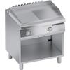 Ristoattrezzature Modello: 2613,Piastra Fry top acciaio inox professionale elettrico 1/2 Liscio 1/2 Rigato in Acciaio Dolce + Vano