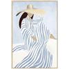 DRW Quadro tela con cornice in legno di una donna sulla spiaggia in bianco e blu 60 x 90 x 3,5 cm