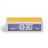 Lexon Flip Classic x Pantone - Sveglia Digitale ON/OFF - Sveglia da Viaggio Ricaricabile - Allarme Silenzioso - Orologio LED da Tavolo - Accessorio di Design per Camera, Ufficio - Giallo Glossy
