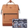 Cabaïa CABAIA Zaino Impermeabile 25L - Sistema MOLLE e Design Trendy per Uomo e Donna - Nylon Resistente, Comfort Imbottito - Ideale per Viaggi, Scuola, Lavoro - Marrone