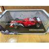 Hot Wheels Ferrari F2005 Michael Schumacher 1/18 auto pressofusa mai usata co...