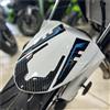 BLACK DOVES GRAPHICS Adesivi Resinati 3D protezioni compatibili con/sostitutivo per Kawasaki Versys 650 2025 Pearl Robotic White Metallic Spark Black (Protezione Parafango)