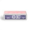Lexon Flip Classic x Pantone - Sveglia Digitale ON/OFF - Sveglia da Viaggio Ricaricabile - Allarme Silenzioso - Orologio LED da Tavolo - Accessorio di Design per Camera, Ufficio - Rosa Quarzo