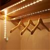 Auraglow Striscia LED Ricaricabile 1m con Sensore Movimento, per Armadio | Nastro 30 diodi tagliabile con PIR e Timer, centralina magnetica, ricarica USB, per credenza, cassetti e cucina