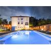 Smartbox Nel cuore dell'Emilia Romagna: 1 notte in hotel 4* con idromassaggio in Bolla e Prosecco