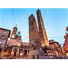 Smartbox Io e te a Bologna: 2 notti in hotel 4* con aperitivo e ingresso alle Due Torri