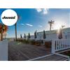 Smartbox 1 notte con pausa in Spa Jacuzzi nel giardino del 4* Cumeja Beach Club