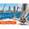 Smartbox In catamarano a Barcellona: gita in barca con snack per 2