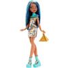 Monster High, Cleo - Bambola articolata con vestito dorato e accessori, per bambini dai 4 anni in su