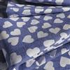 Generico Copritutto Loneta Gran Foulard "Lo Metti Dappertutto" - Telo Arredo Versatile per Divano, Letto o Poltrona - Fantasia Cuore (Blu, Singolo)