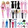 Carreuty 18 pz Abbigliamento per Bambola Compatibile con Barbie da 29,2 cm, Outfit per Bambola alla Moda con 1 Giacca in Pelle, 1 Gonna in Pelle, 4 Cinghie, 1 Gonna Lunga, 2 Cappotti, 3 Pantaloni Lunghi, 1