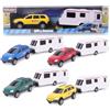 Toyland® Auto con roulotte staccabile - 1:32 SUV da collezione con rimorchio e ruote libere in scala per bambini - 1 scelto a caso - Disponibile in 4 colori - Età consigliata: dai 3 anni in su