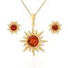 AMBEDORA Set di gioielli da donna con sole mod.03, argento sterling placcato oro, ambra baltica in colore cognac, ciondolo placcato oro su collana e orecchini