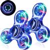 SCIONE 2PCS Crystal LED Light Fidget Spinner per bambini, Light Up Fidget Toys per bambini, Glow in the Dark Party Bag Fillers per bambini adulti (Crystal- Blu)