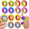 JOYVOVO 12 Pezzi Fidget Anello Toys, Giocattoli Fidget Anelli Sensoriali per Bambini Adulti, 6 Texture ADHD Giocattoli Agitarsi per Terapia di Sollievo Dall'Ansia, Antistress, Autismo e ADHD