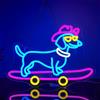 Looklight Cane da Skateboard con Insegna al Neon Bassotto Insegne a LED Colorate Cucciolo Carino con Cappello da Cowboy per Feste
