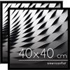 Americanflat Cornice Foto 40x40 cm Nere - Set di 2 Cornici 40x40 cm con Bordo Sottile e Pannello Protettivo in Plastica - Portafoto con Ganci Seghettati Integrati per Pareti