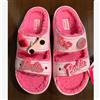 Crocs x Barbie sandali comodi rosa taglia USA W7 / M5 con charms divertenti s...