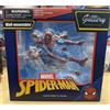 DIAMOND SELECT TOYS SPIDER-MAN PUMPKIN BOMBS STATUA: Marvel Diorama Gallery PVC DIAMOND SELECT TOYS