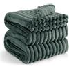 Bedsure Coperta Pile Divano Letto - Coperta Morbida Calda a Coste, Plaid Spessa per Soggiorno e Camera, Coperta Pile Invernale, Copridivano, XXL 220x240 cm, Verde Scuro