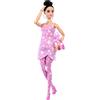 Barbie - deluxe style star wrap, bambola dai capelli neri con chignon, abito in denim rosa con stampa a stelle e calze coordinate
