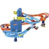 Hot wheels - pista autostrada con ascensore, set motorizzato con luci e suoni, 5 macchinine incluse
