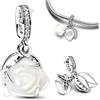 The Charmery Nothing Compares To You, ciondolo a forma di rosa bianca, in argento Sterling 925, compatibile con ciondoli Pandora e molti altri braccialetti con ciondoli del Regno Unito.